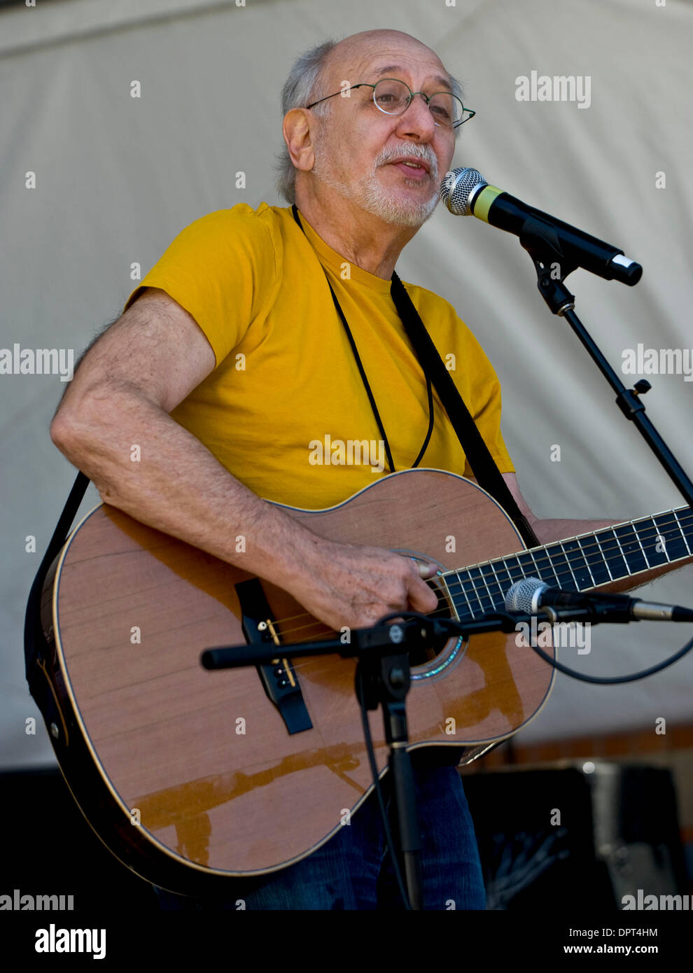 April 25, 2009 - Los Angeles, California, USA - PETER YARROW, of Peter