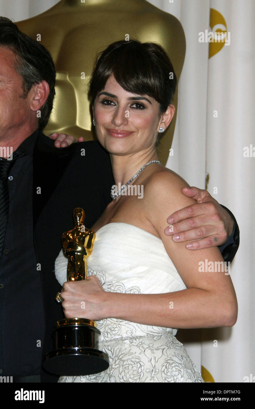 Best supporting actress for vicky cristina barcelona hires stock photography and images Alamy