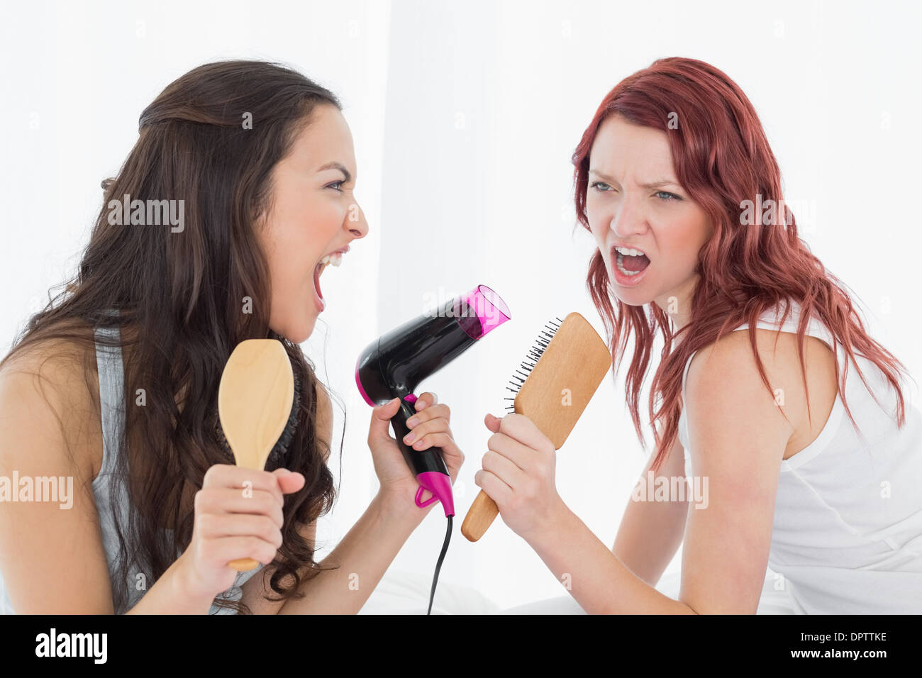 Singing hairbrush woman hi-res stock photography and images - Alamy