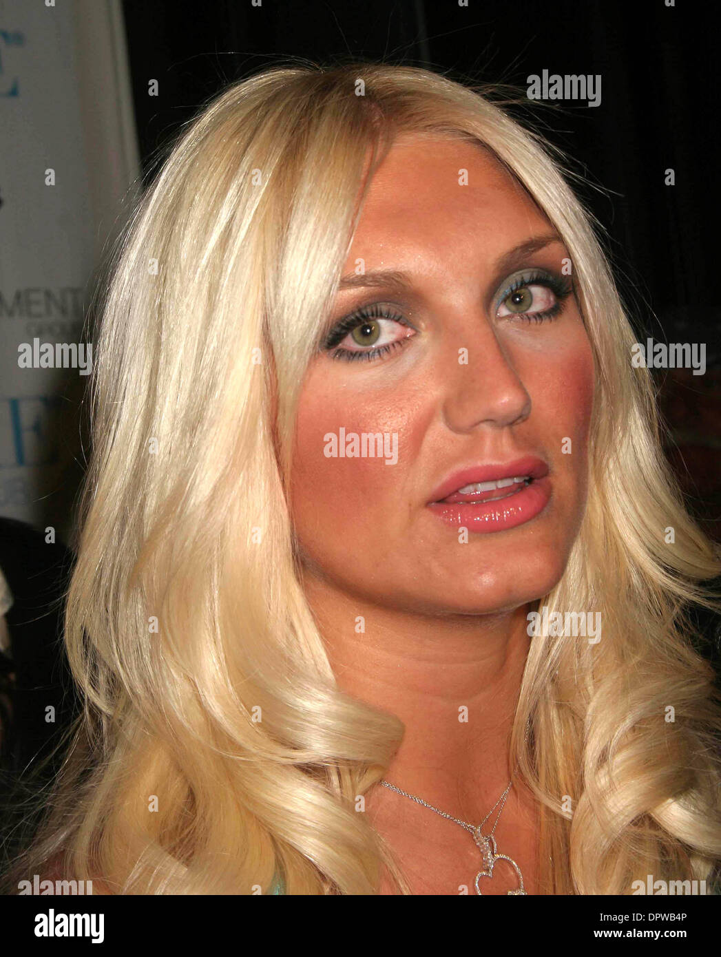 K61985EG.Brooke Hogan celebrates her 21st birthday at pure nightclub