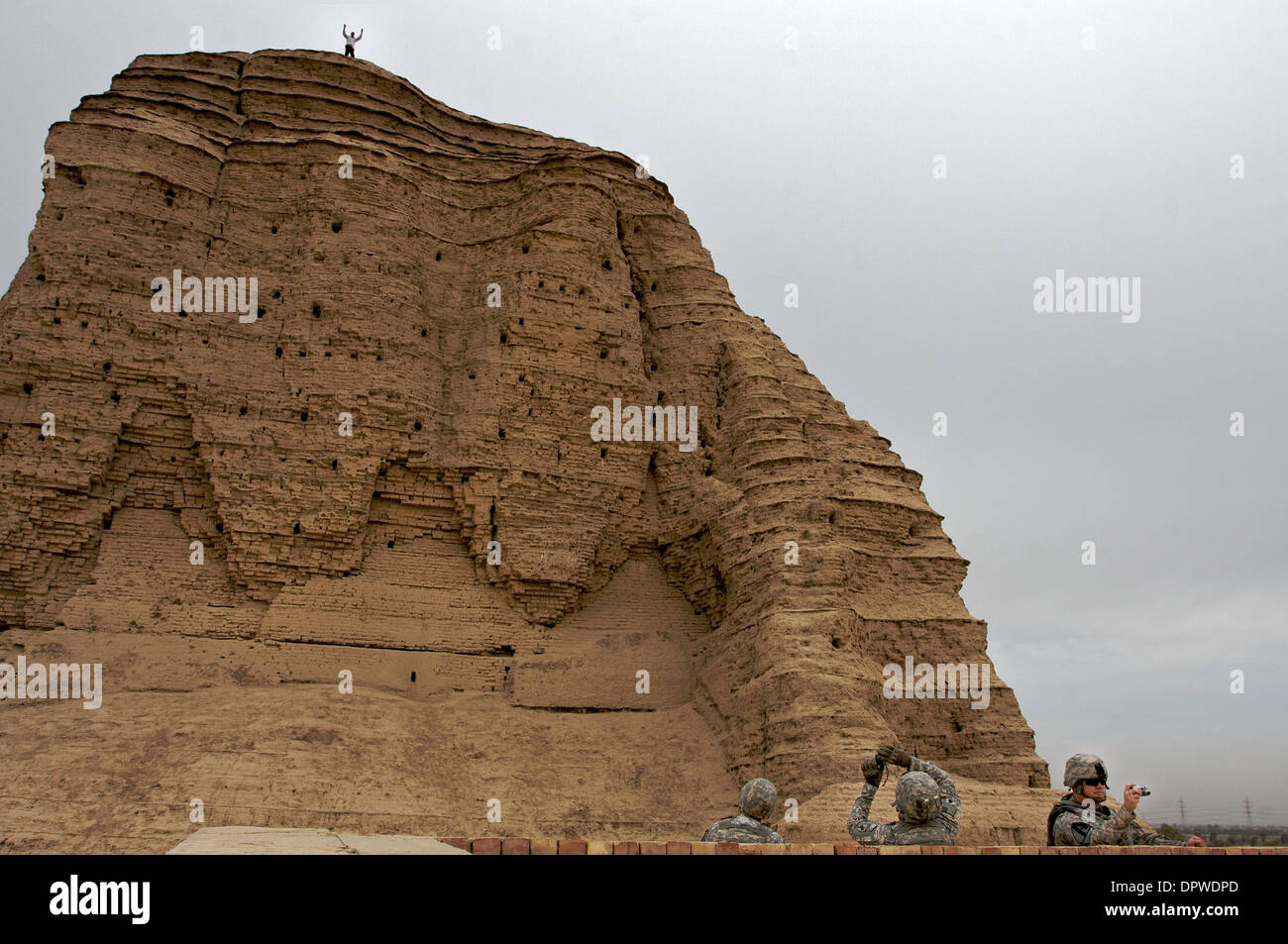 Agargouf ziggurat High Resolution Stock Photography and Images Alamy