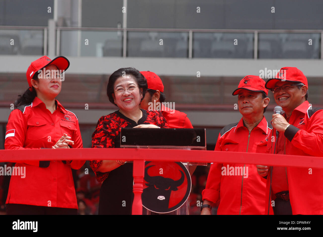 Apr 05, 2009 - Jakarta, Indonesia - Former president and the leader of the Indonesian Democratic Party in Struggle (PDI Perjuangan), MEGAWATI SUKARNO PUTRI  (L) with her daughter PUAN MAHARANI (R) during the campaign in Jakarta, Indonesia, April 4, 2009. Legislative elections for the 128 seats of the Regional Representatives Council and the 560 seats of the People's Representative  Stock Photo