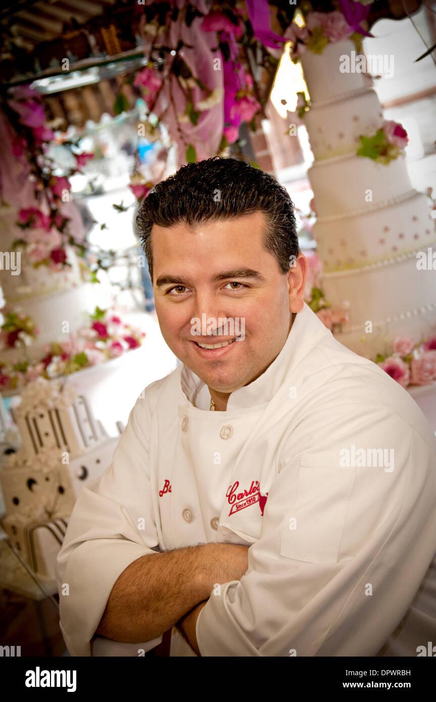 April 07, 2009 - Hoboken, New Jersey, U.S. - BUDDY VALASTRO from TLC's TV show, 'Cake Boss' in their Hoboken Bakery, Carlo's Bake Shop. (Credit Image: © Brooke Ismach/ZUMAPRESS.com) Stock Photo