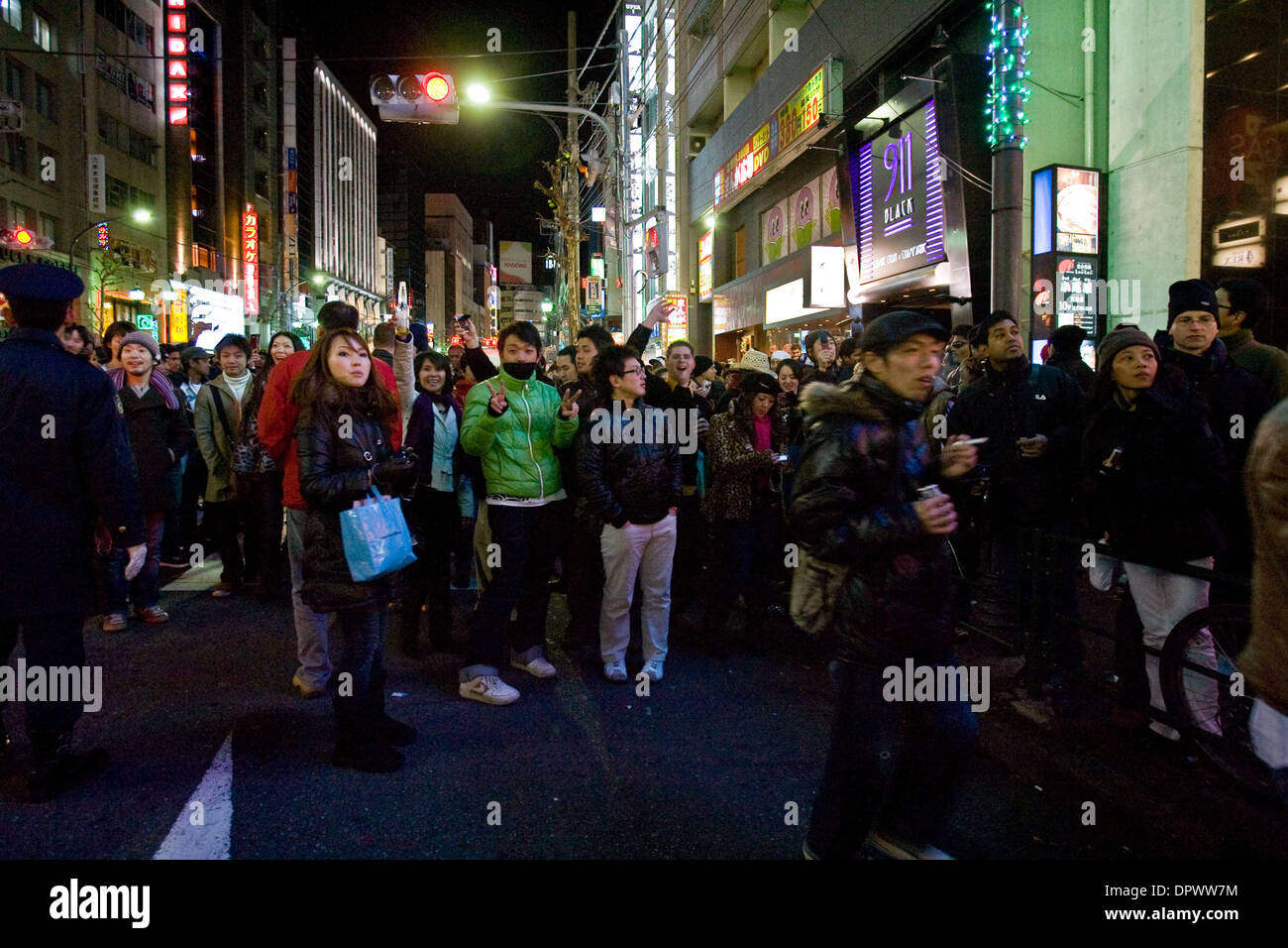 Dec 31, 2008 - Tokyo, Japan - People crowded the streets in