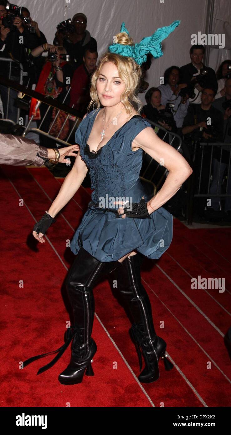 May 04, 2009 - New York, New York, USA - Singer MADONNA attends the ...