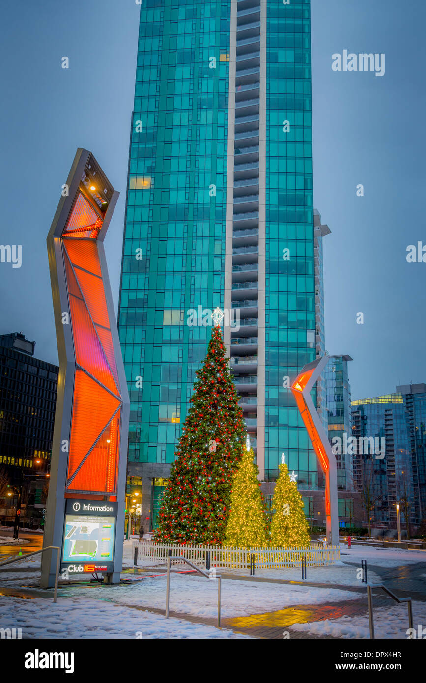 Downtown christmas tree tree office tower christmas trees hires stock photography and images