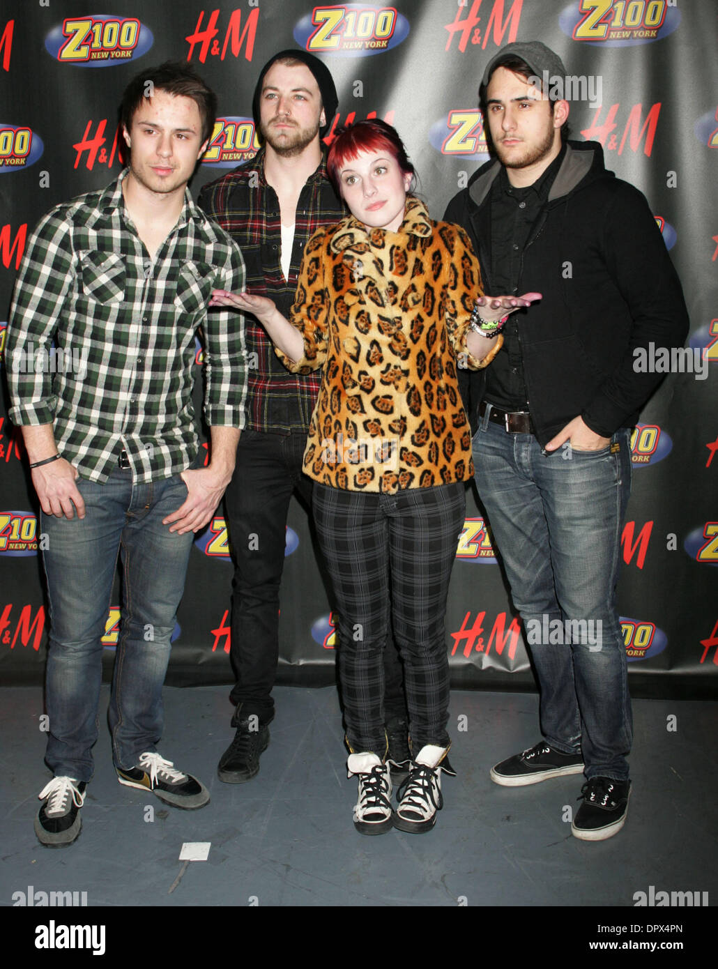 Dec 12, 2008 New York, NY, USA Music group 'PARAMORE' (LR) JOSH