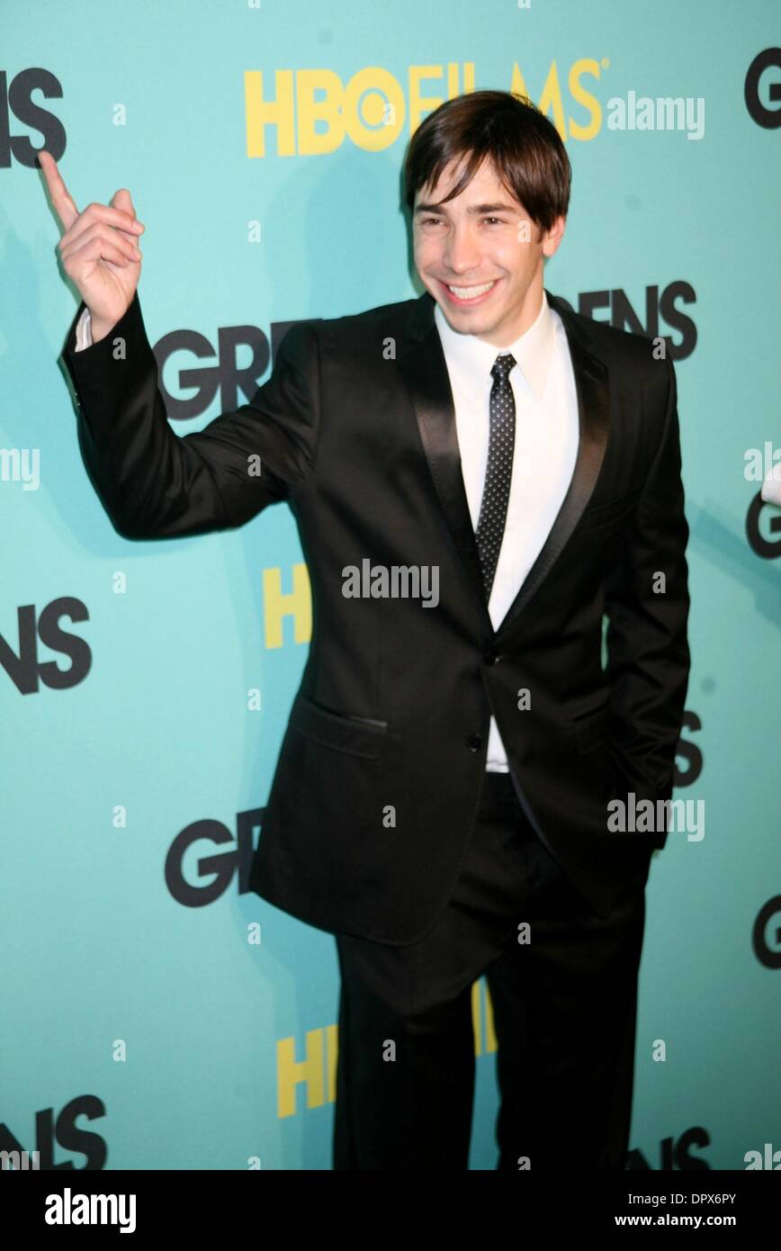 Apr 14, 2009 - New York, New York, USA - Actor JUSTIN LONG at the HBO ...