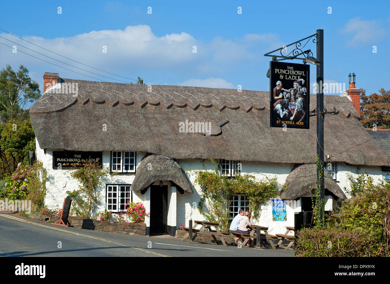 Traditional Pub Cornwall High Resolution Stock Photography and Images