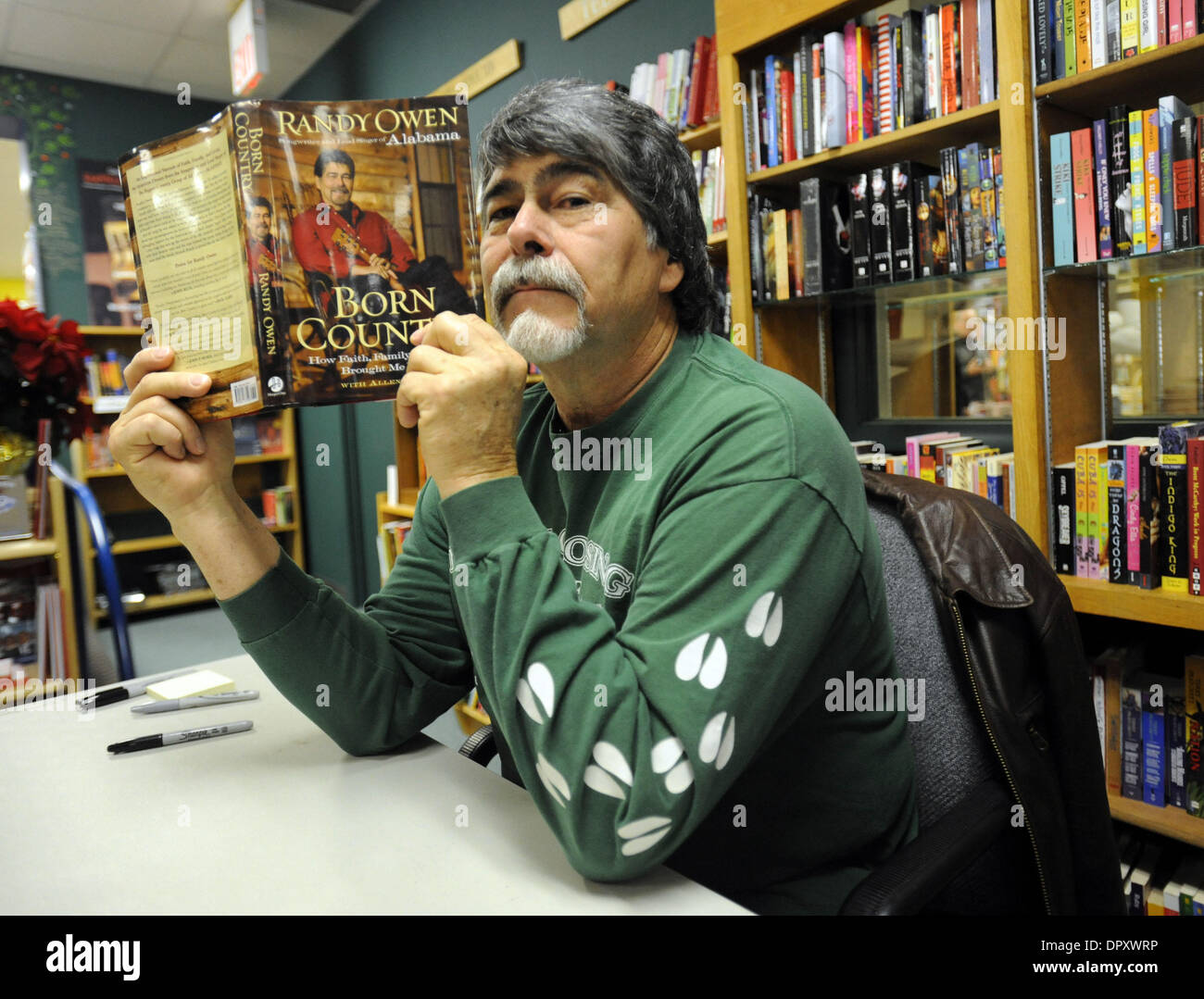 Dec 07, 2008 - Raleigh, North Carolina, USA - Singer RANDY OWEN, formerly of the band country music supergroup Alabama, signs copies of his new book 'Born Country' at Quail Ridge Books and Music. (Credit Image: © Jason Moore/ZUMA Press) Stock Photo