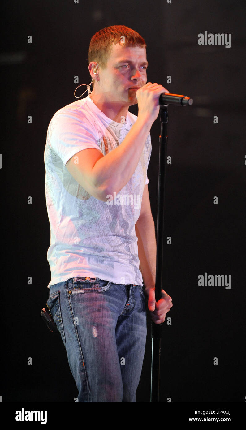 Dec 17 2008 Greensboro North Carolina Usa Singer Brad
