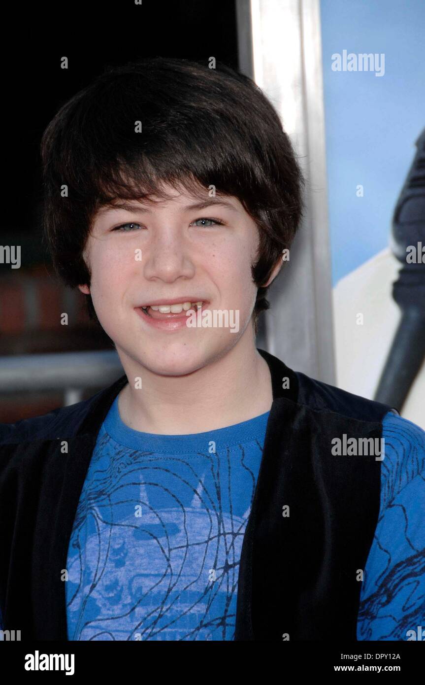 Dylan Minnette during the premiere of the new movie from Columbia Pictures, Paul Blart: Mall Cop held at the Mann Village Theatre, on January 10, 2009, in Los Angeles..Photo: Michael Germana  Globe Photos.K60790MGE (Credit Image: © Michael Germana/Globe Photos/ZUMAPRESS.com) Stock Photo