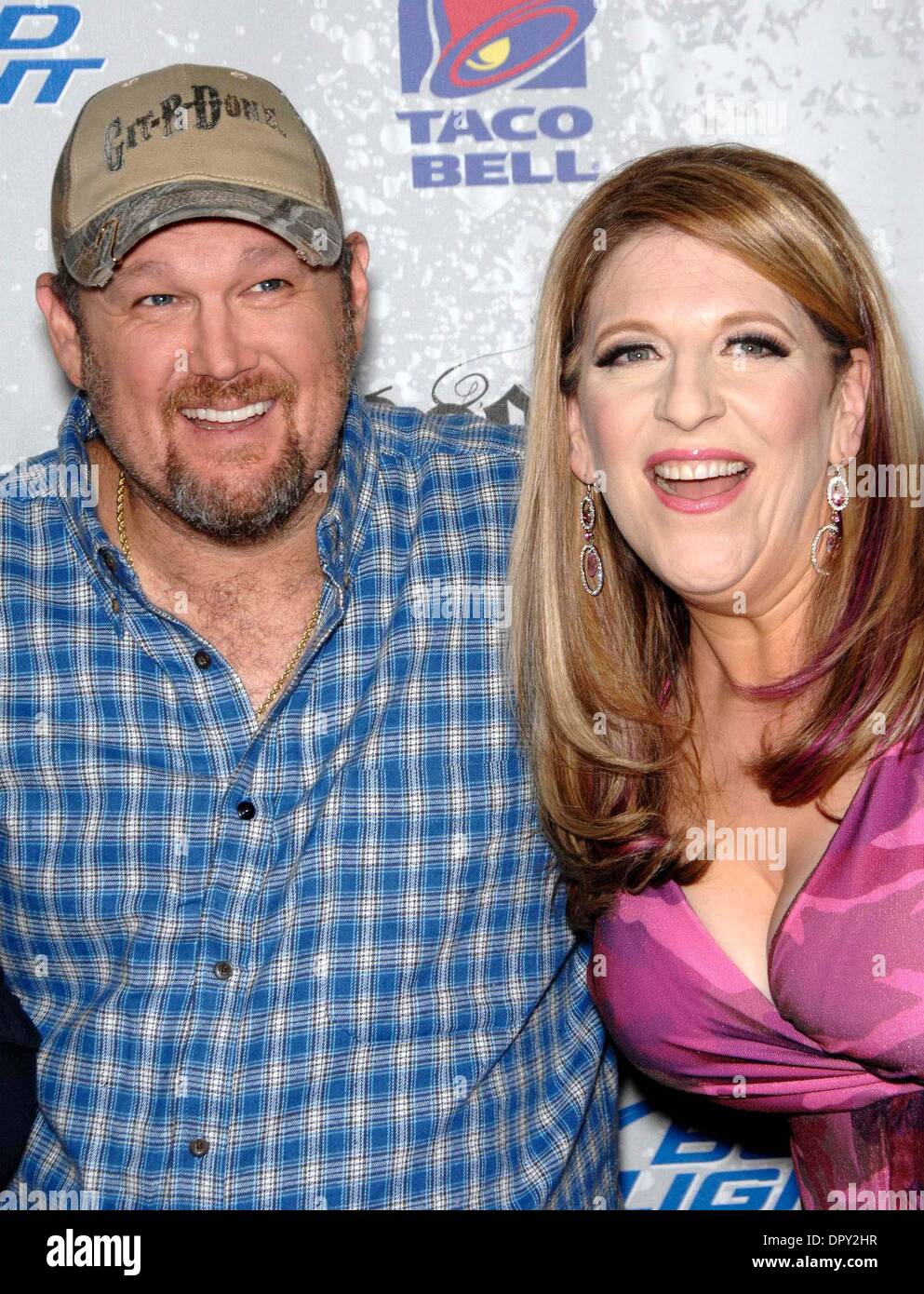 Larry The Cable Guy Sister