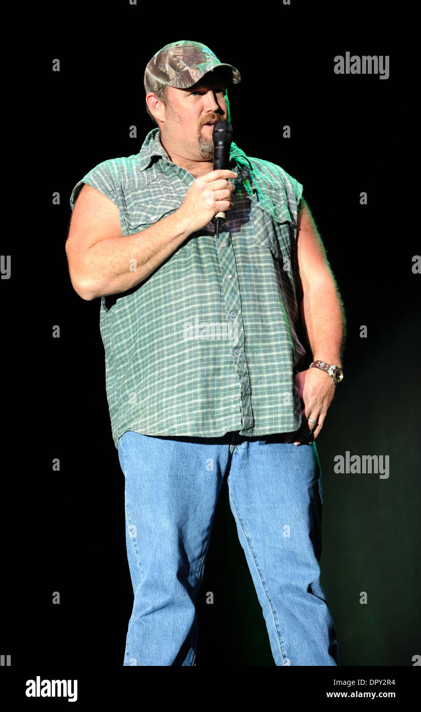 Mar 11, 2009 Kenansville, North Carolina, USA Comedian LARRY THE CABLE GUY performs live as