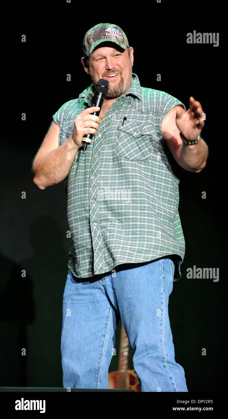 Mar 11, 2009 Kenansville, North Carolina, USA Comedian LARRY THE CABLE GUY performs live as