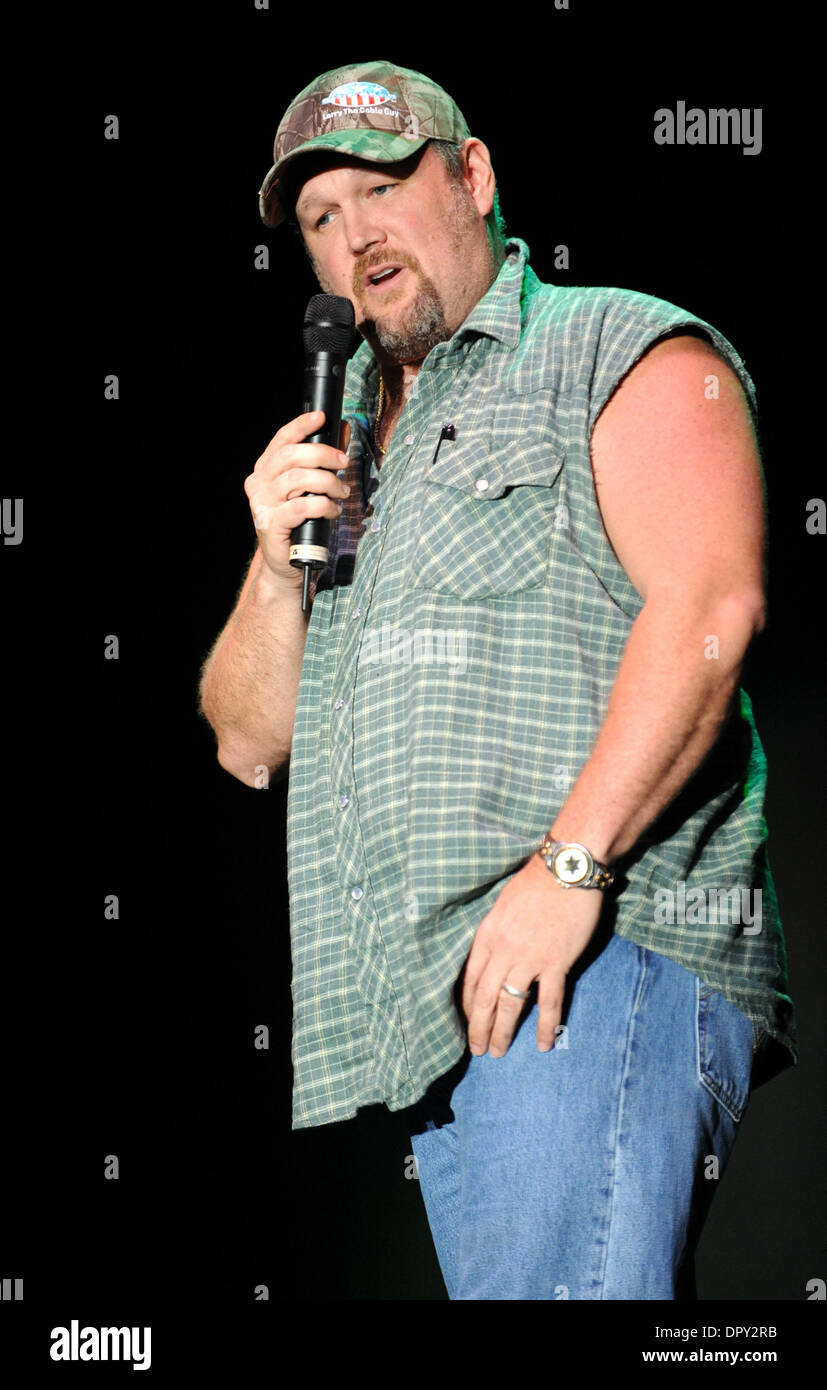 Mar 11, 2009 Kenansville, North Carolina, USA Comedian LARRY THE CABLE GUY performs live as