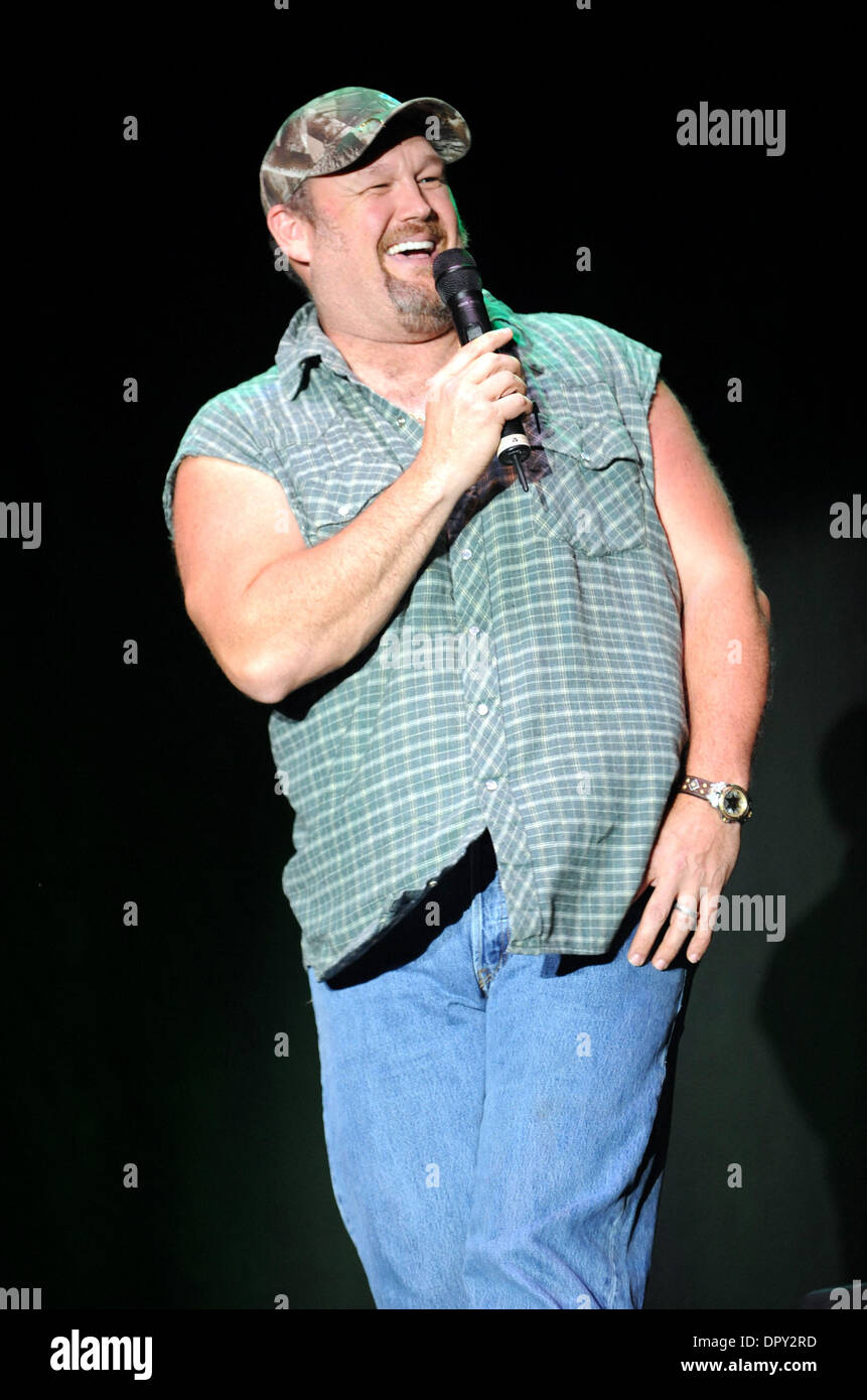 Mar 11, 2009 Kenansville, North Carolina, USA Comedian LARRY THE CABLE GUY performs live as