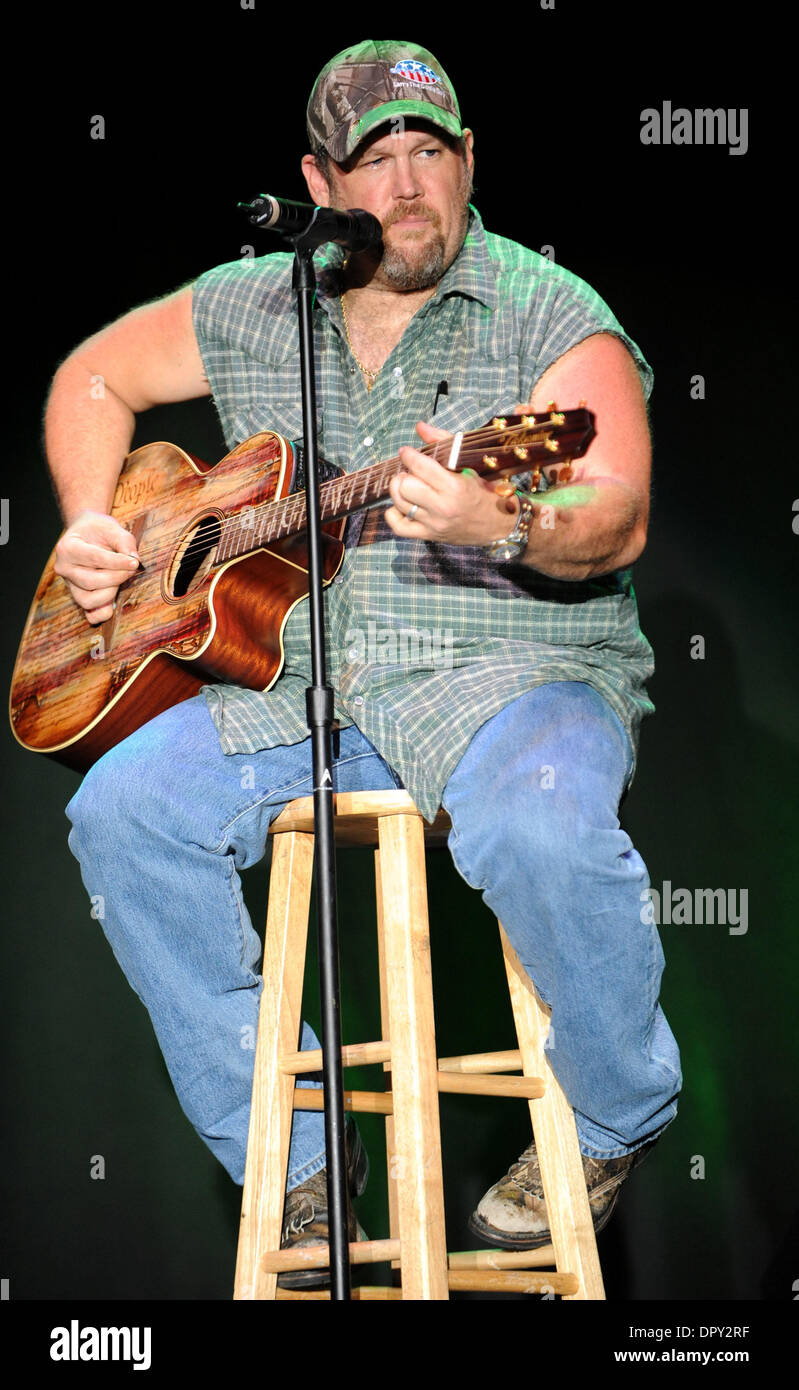 Mar 11, 2009 Kenansville, North Carolina, USA Comedian LARRY THE CABLE GUY performs live as