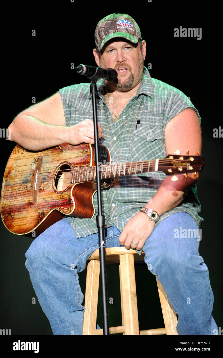 Mar 11, 2009 Kenansville, North Carolina, USA Comedian LARRY THE CABLE GUY performs live as