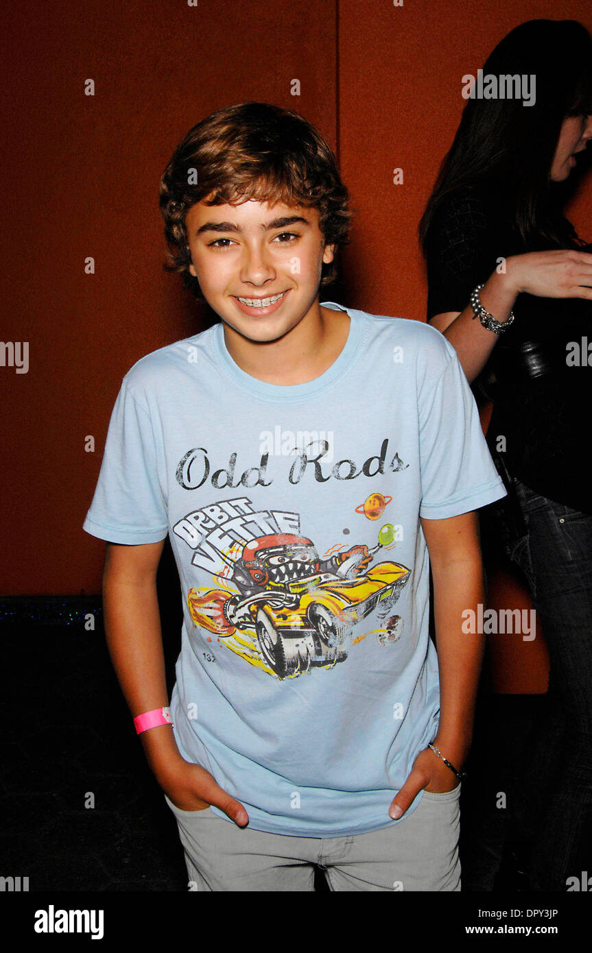 JANSEN PANETTIERE during the Celebrity Launch of the Rainbow and