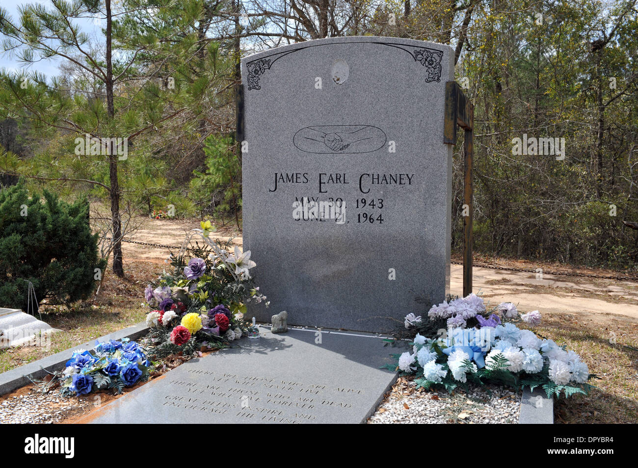 Mar 22, 2009 Philadelphia, Mississippi, USA Meridian MS Grave(09)
