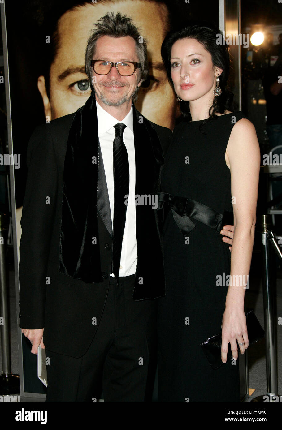 Gary oldman and wife hi-res stock photography and images - Alamy