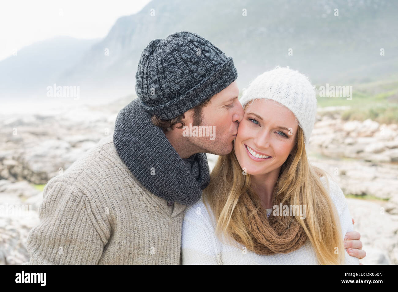 Man kissing a woman hi-res stock photography and images - Alamy