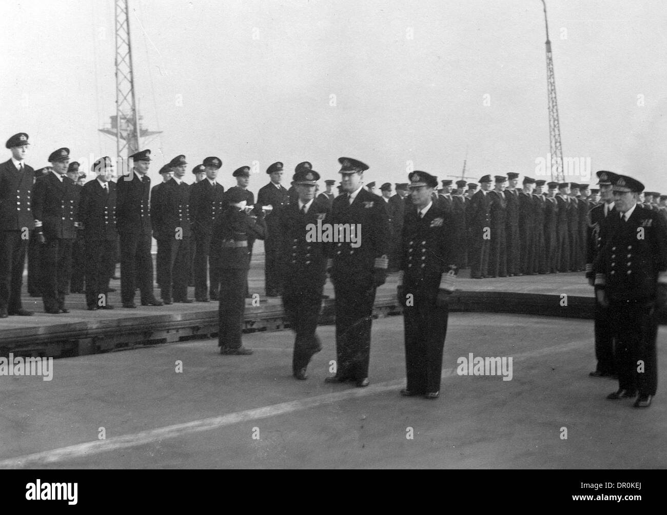 Royal navy dress uniform Black and White Stock Photos & Images - Alamy