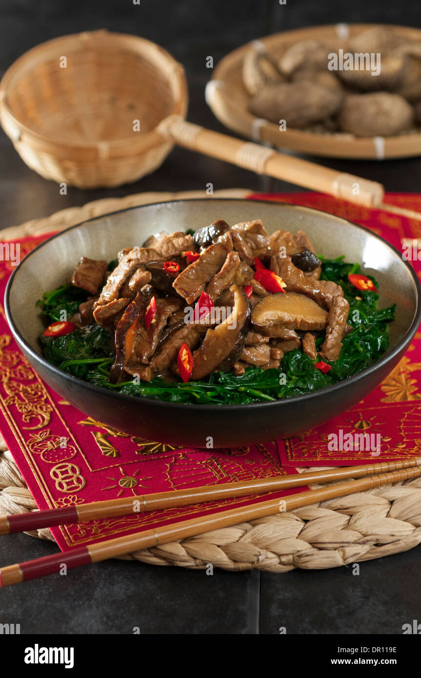 Beef in oyster sauce. Chinese food Stock Photo Alamy