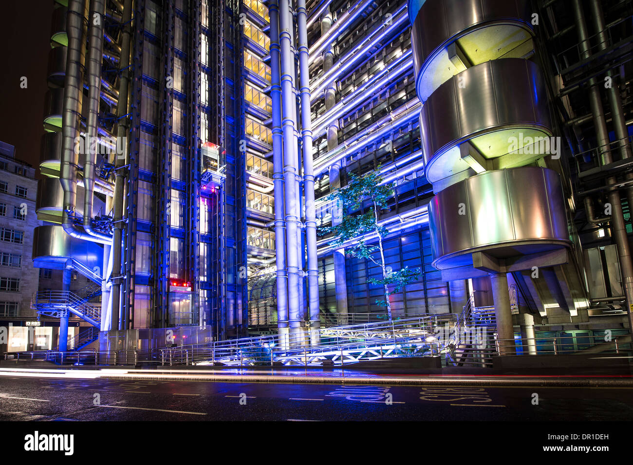 Lloyds Of London At Night High Resolution Stock Photography and Images ...