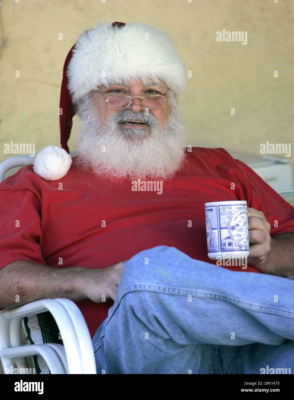 Actor ARNOLD SCHWARZENEGGER wearing a Santa Claus suit as the star of 'Jingle All The Way.'           (Credit Image: Â©Arthur Grace/ZUMAPRESS.com) Stock Photo