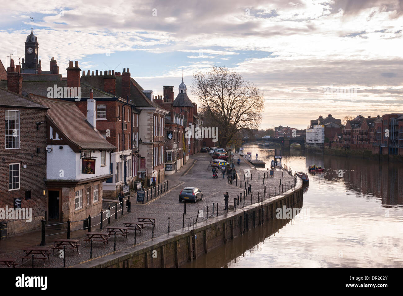 Dramatic evening sky over River Ouse & King's Staith with the Kings ...