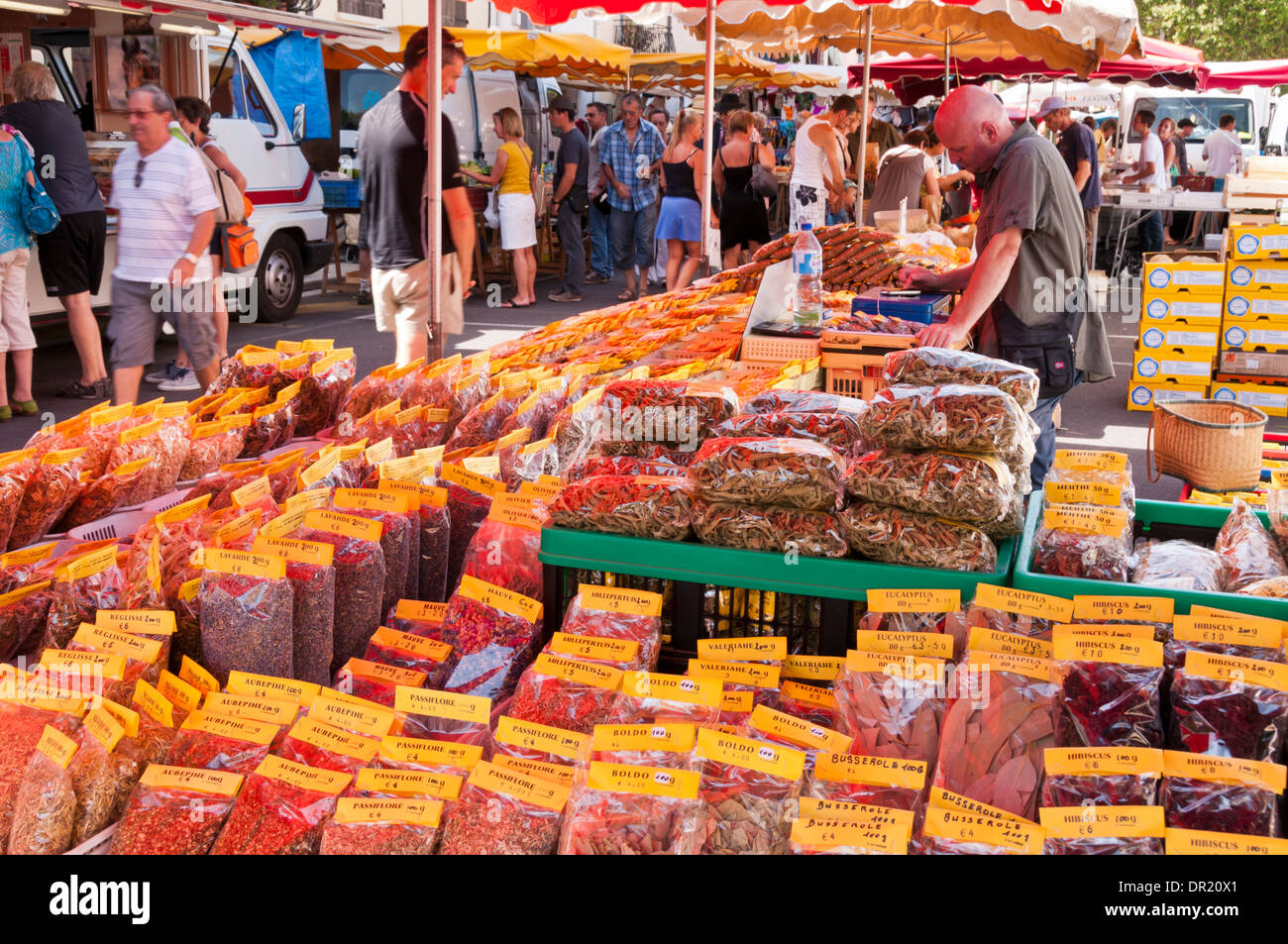 Saturday Outdoor Market in Gignac, Hérault, Languedoc Roussillon, France Stock Photo