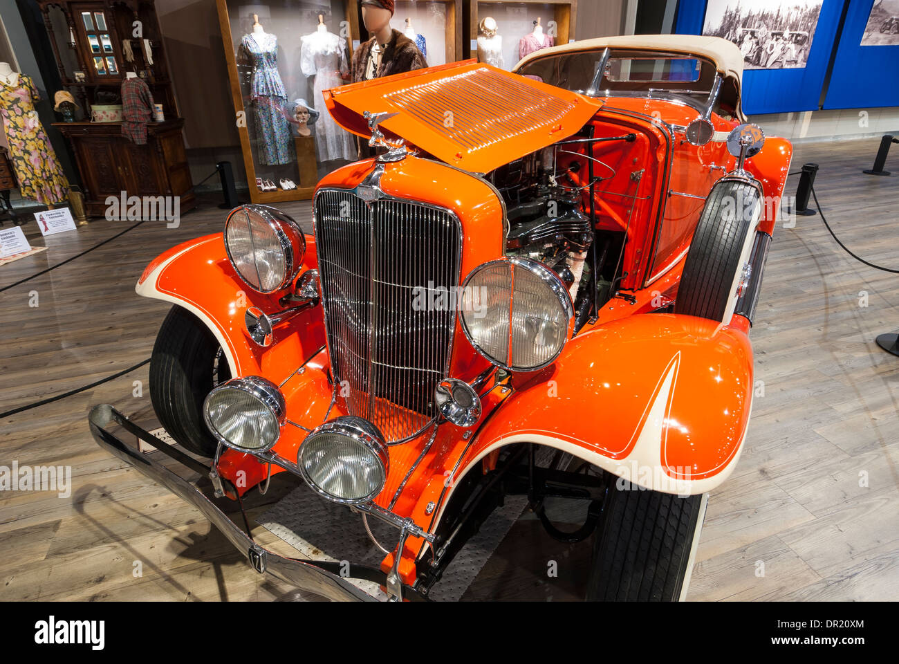 1933 Auburn Model 12161A Custom Boattail Speedster, Fountainhead