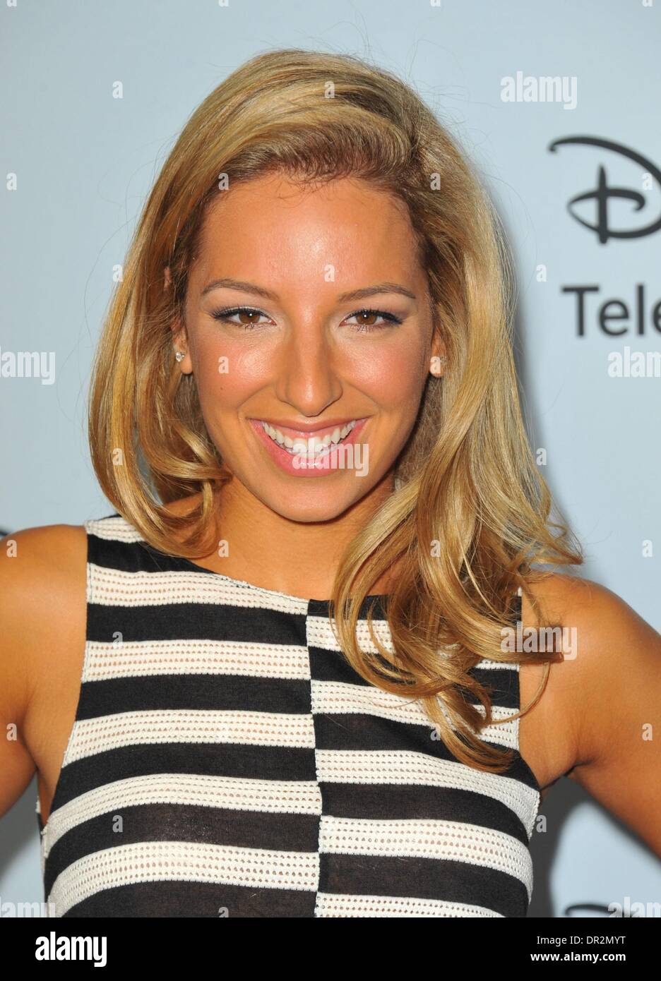 Pasadena, CA, . 17th Jan, 2014. Vanessa Lengies in attendance for