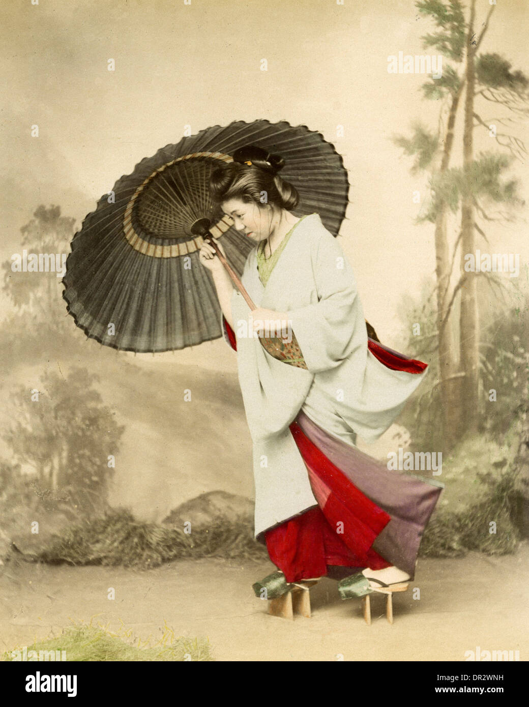 Japanese traditional lady hires stock photography and images Alamy