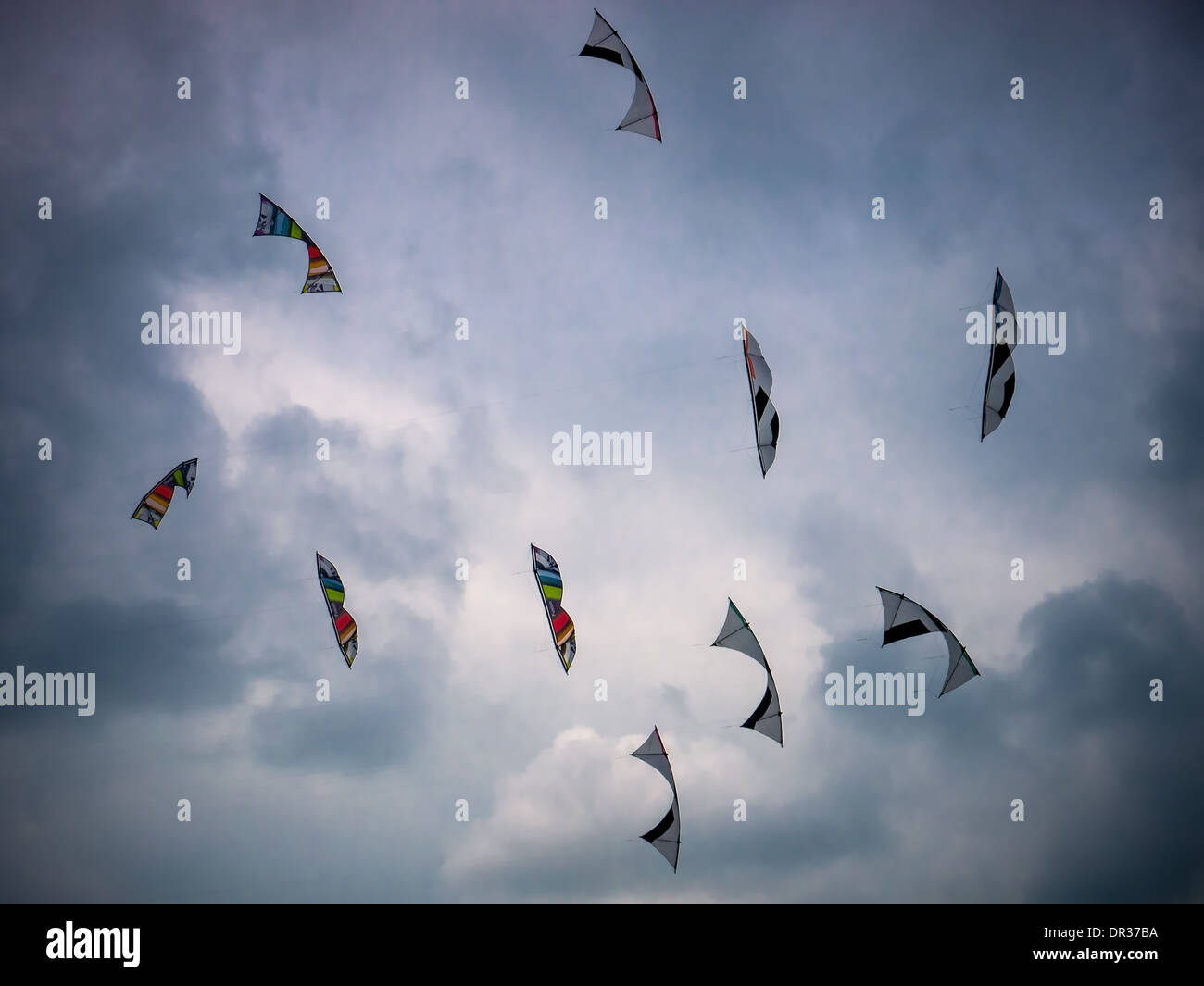 Lift a storm cloud hires stock photography and images Alamy