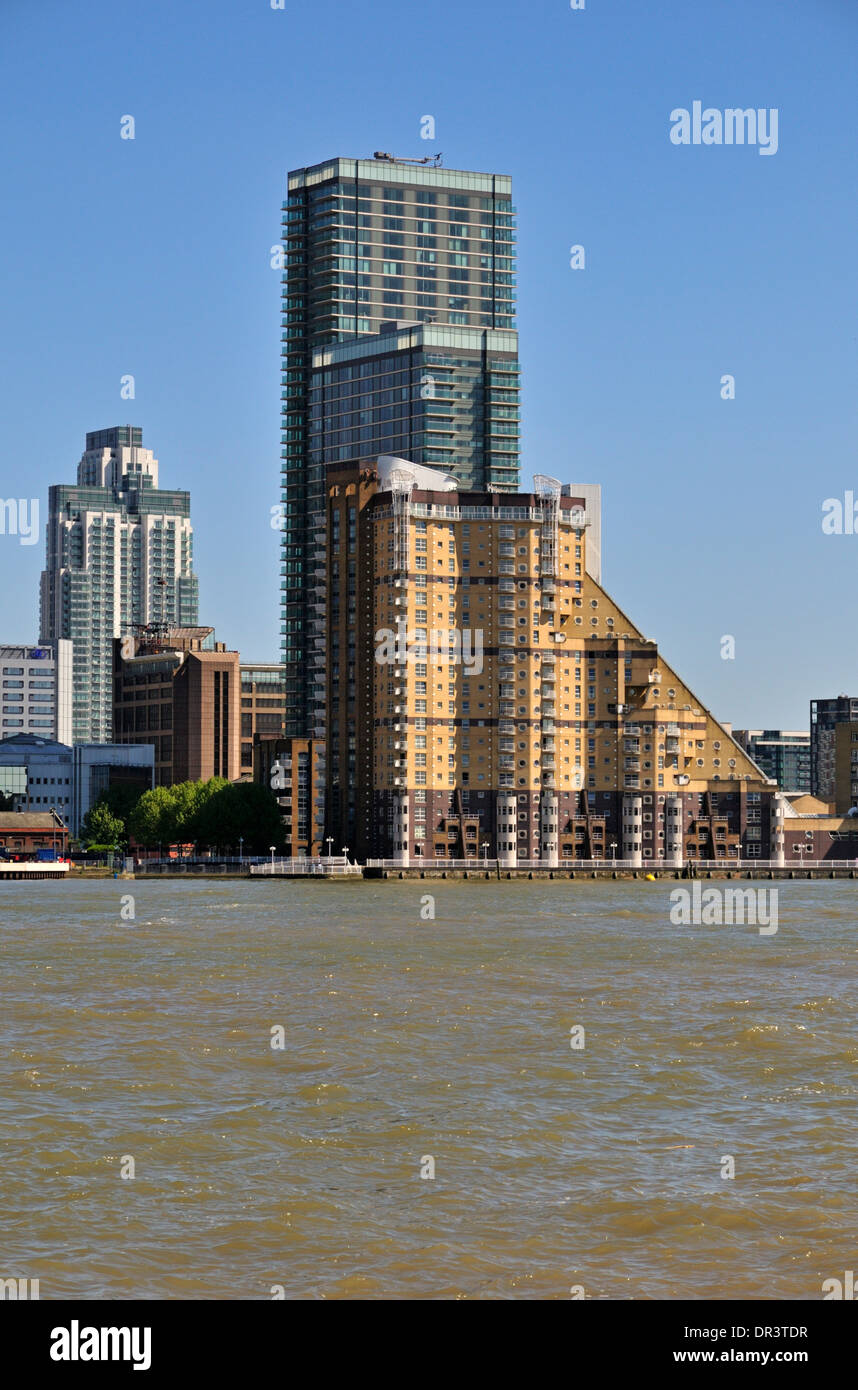 Cascades Tower, The Landmark, Canary Wharf, Isle of Dogs, Docklands, London E14, United Kingdom Stock Photo