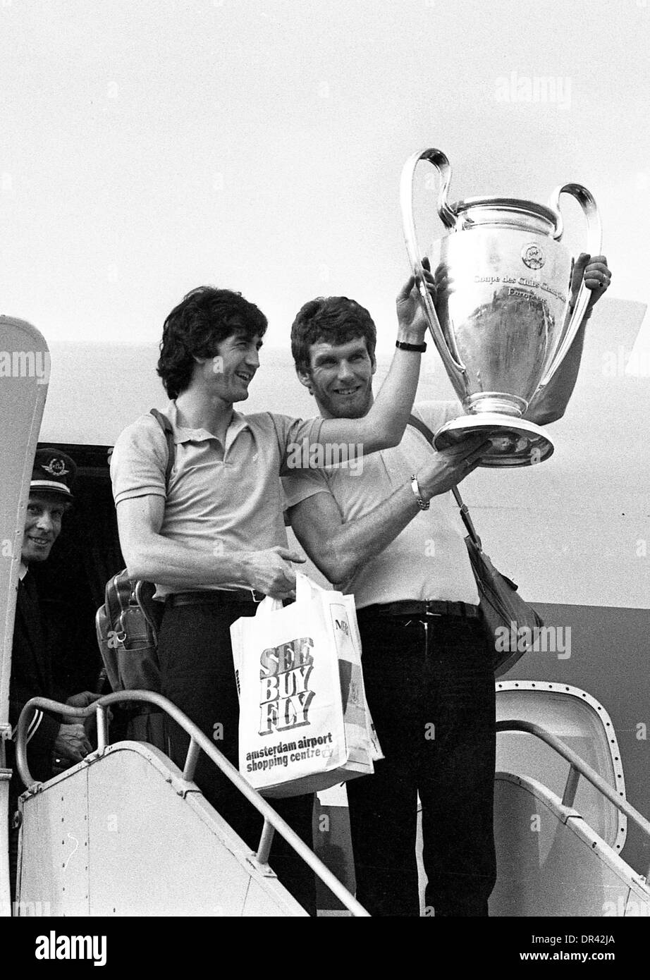 European Cup winners Aston Villa 27th May 1982 captain Dennis Mortimer