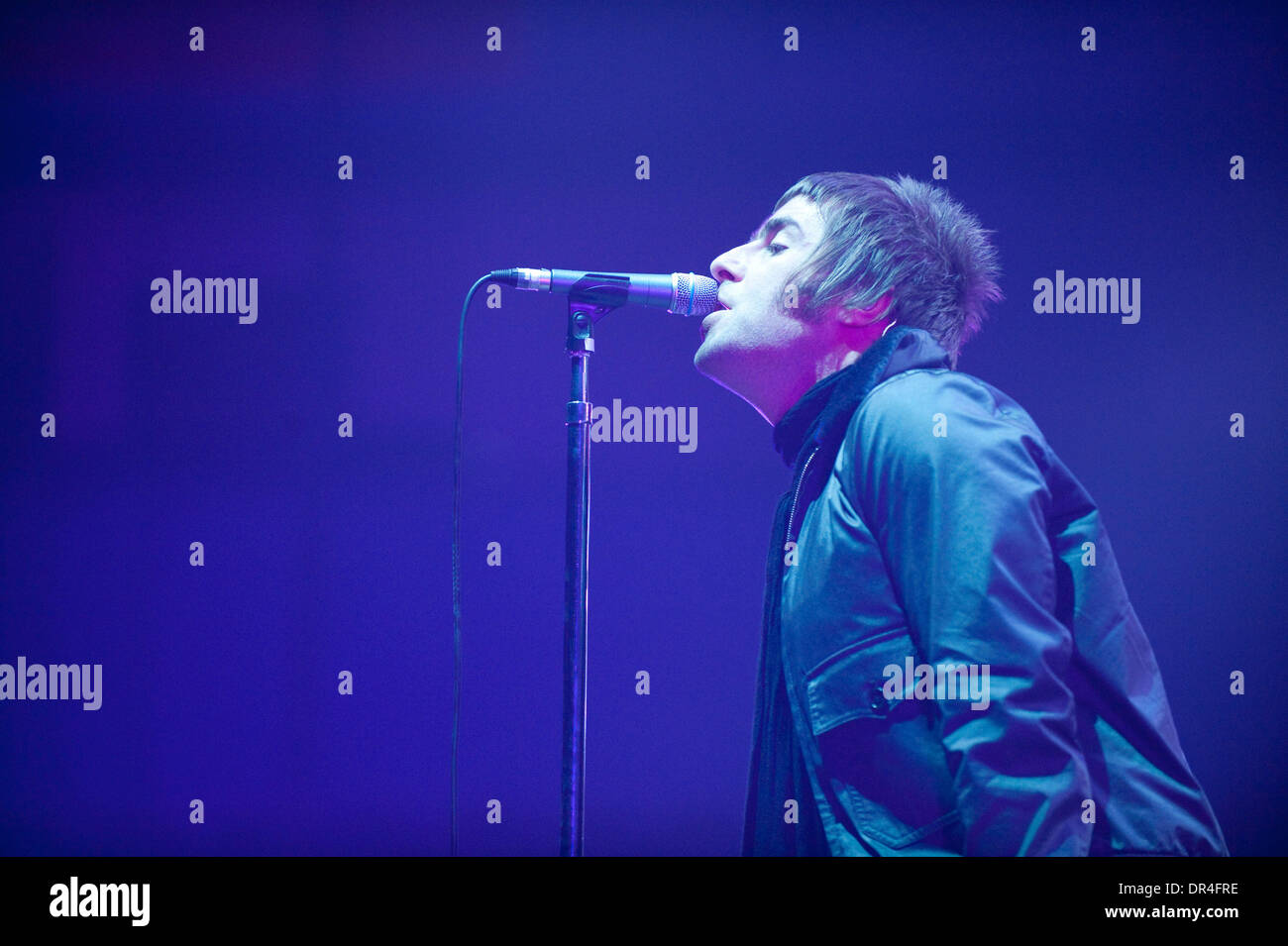 Dec 15 08 London Ontario Canada Singer Liam Gallagher Of Oasis Performs During A Show At The John Labatt Centre In London Credit Image C Oliver Day Southcreek Emi Zuma Press Stock Photo Alamy