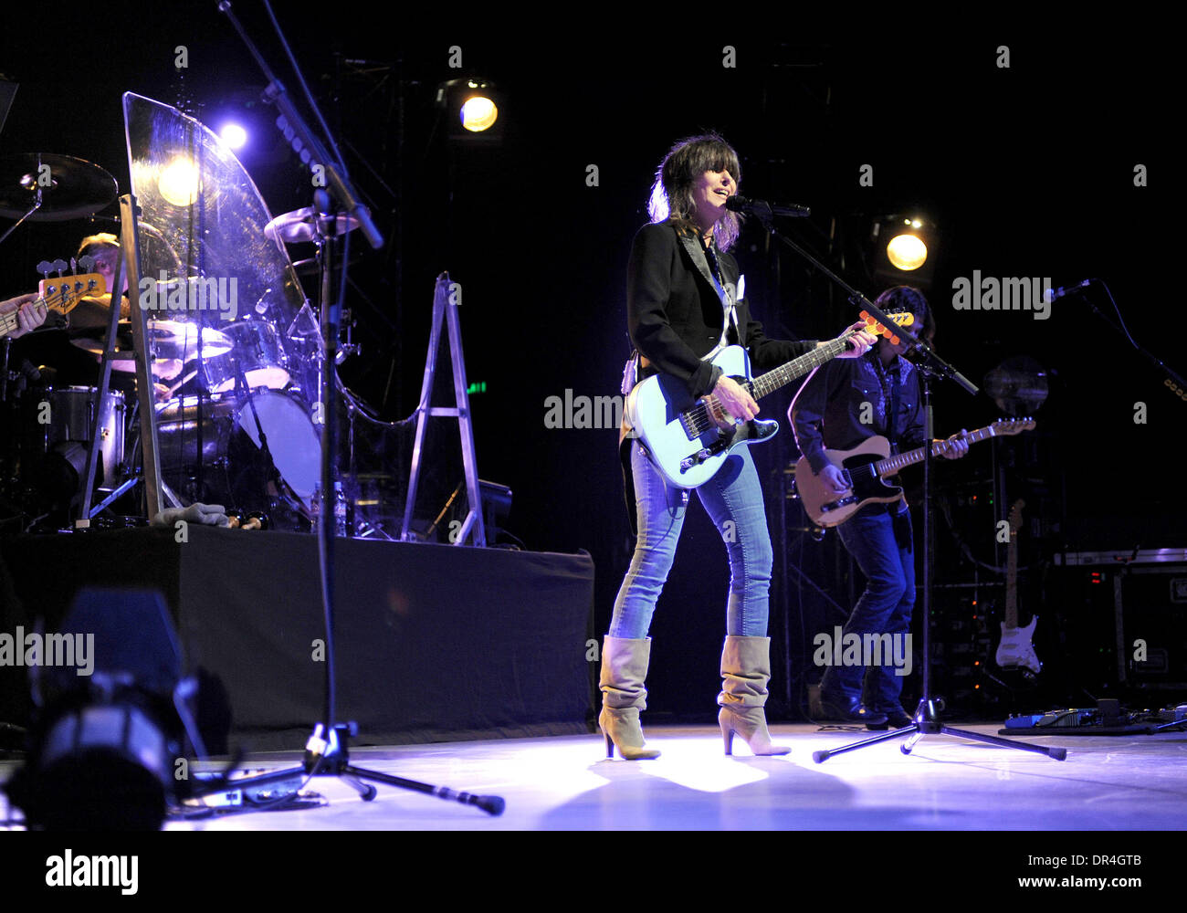 Lead singer pretenders hires stock photography and images Alamy