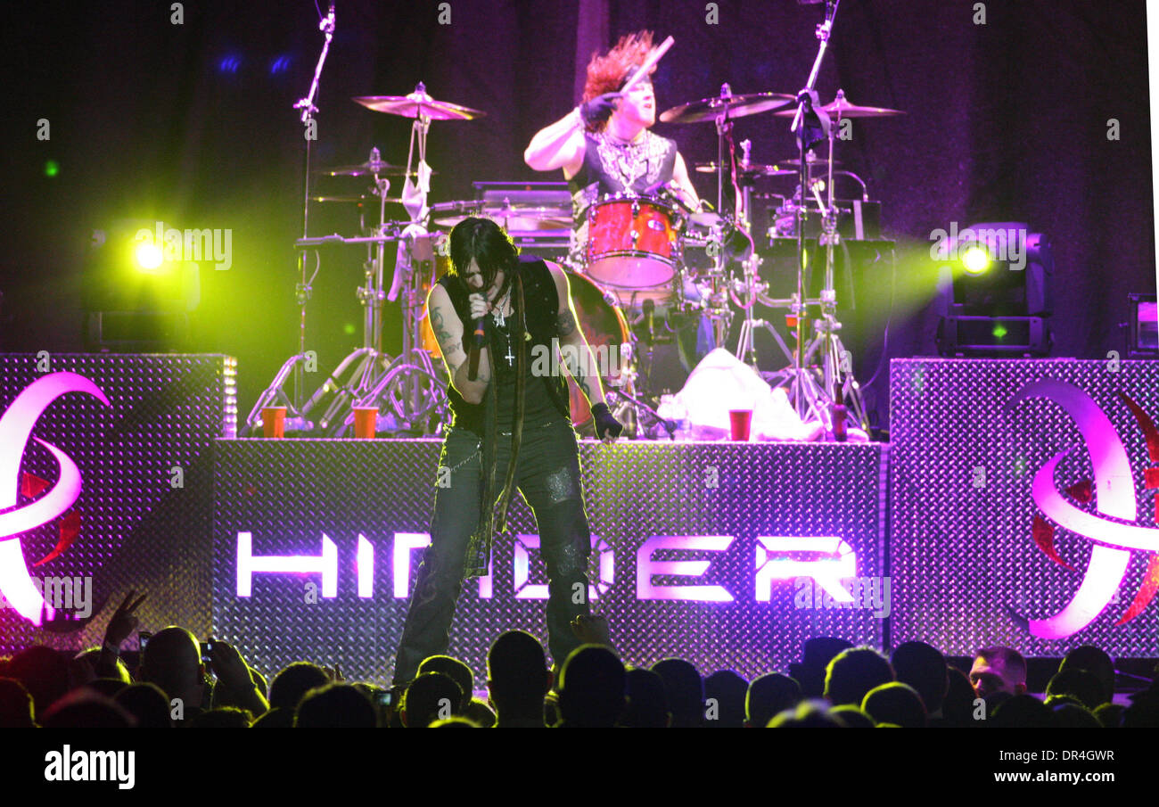 Feb 28, 2009 - New Orleans, Louisiana, USA - AUSTIN WINKLER (center) of HINDER performs on stage during the Motley Crue Saints of Los Angeles Tour that made a stop at the New Orleans Arena in New Orleans, Louisiana. (Credit Image: © Derick Hingle/Southcreek EMI/ZUMA Press) Stock Photo
