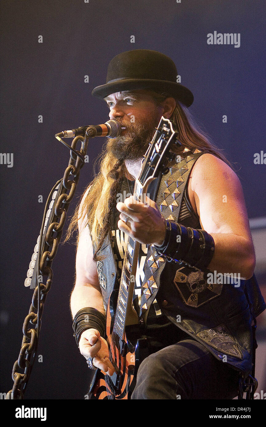 Apr 04, 2009 - Toronto, Ontario, Canada - ZAKK WYLDE of Black