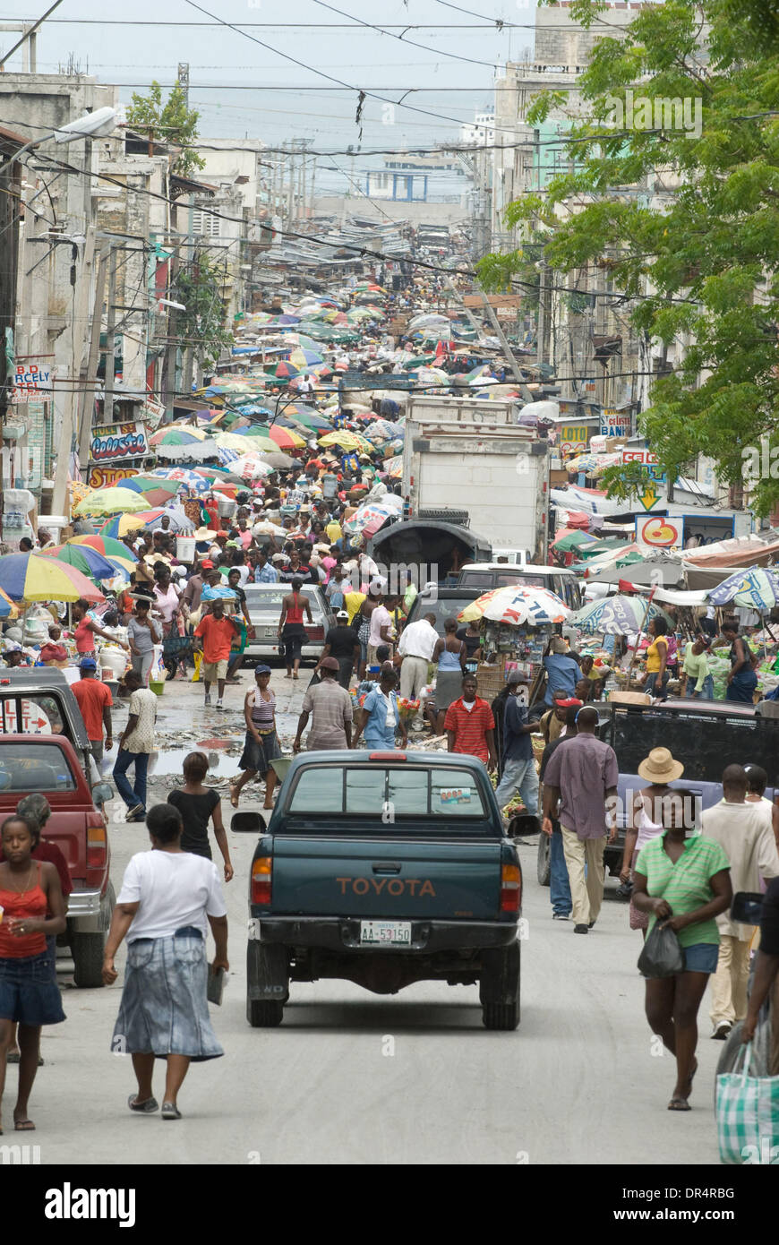 Apr 30, 2009 Port au Prince, Haiti A typical morning rush hour in the crowded and polluted