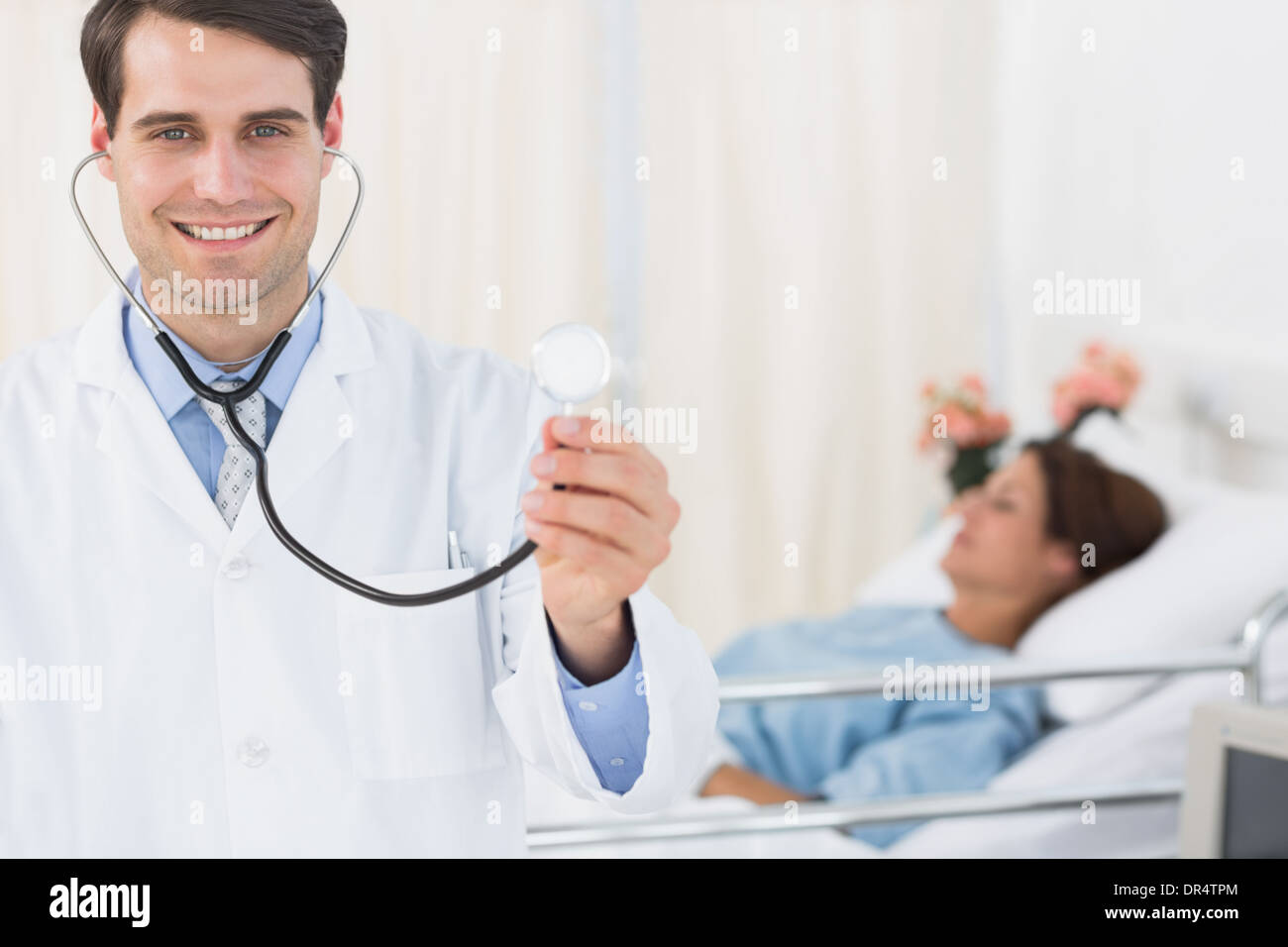 Doctor patient hospital hi-res stock photography and images - Alamy