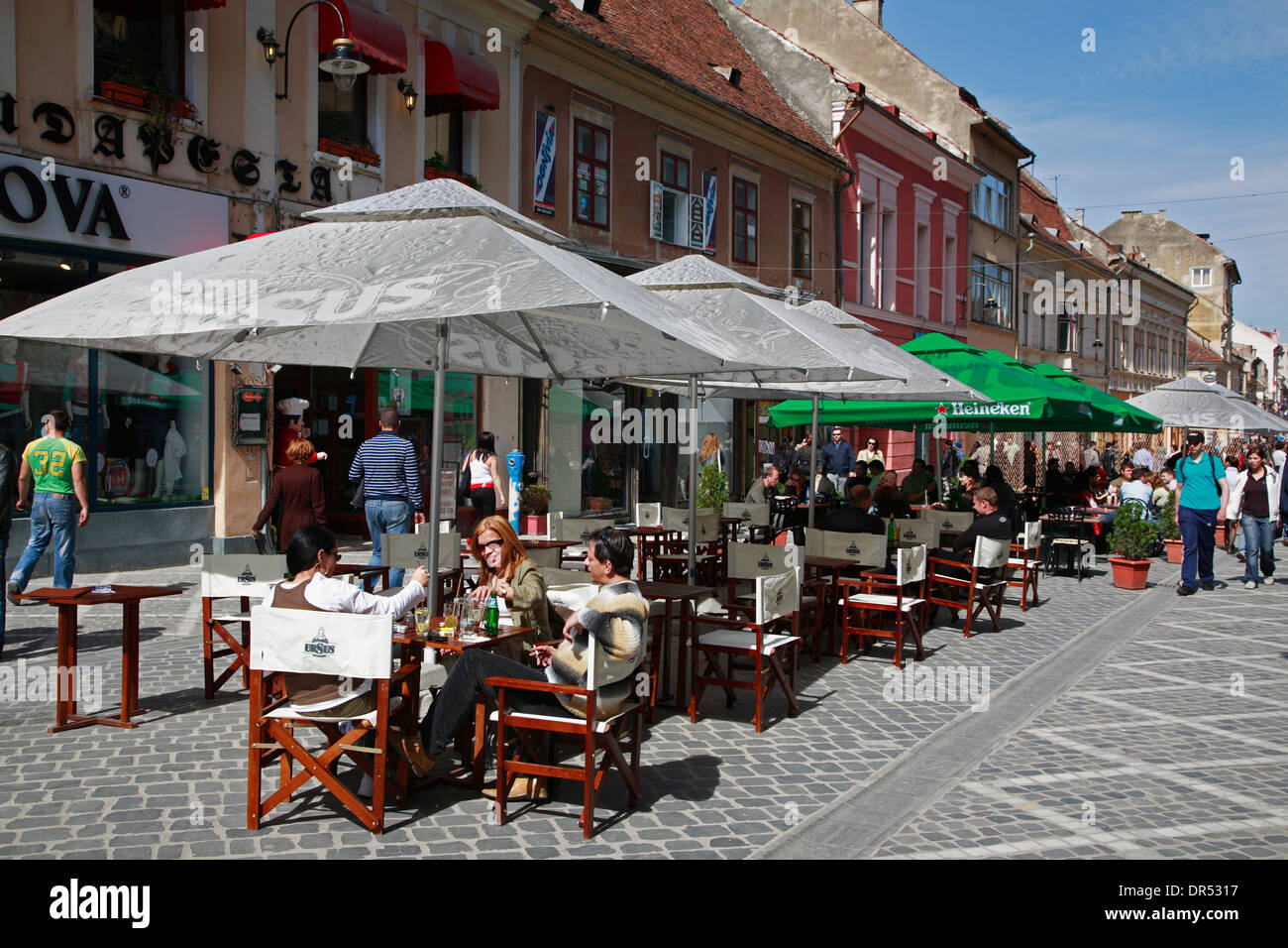 Restaurant in the pedastrian zone of Brasov (Kronstadt), Transylvania, Romania, Europe Stock Photo