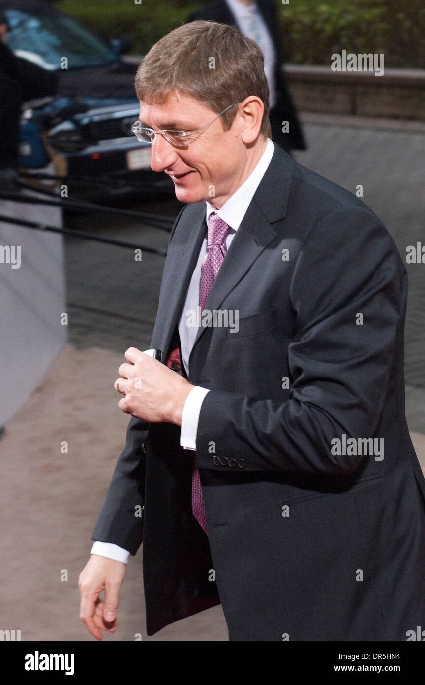 Dec 12, 2008 - Brussels, Belgium - Hungarian Prime Minister FERENC GYURCSANY arrives for the second day of the European Summit in   Brussels, Belgium on 2008-12-12. The EU Summit is being billed as a credibility test for Europe on its willingness to tackle climate change. (Credit Image: © Wiktor Dabkowski/ZUMA Press) Stock Photo