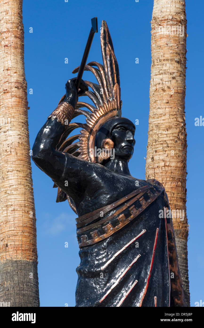 Aztec warrior sculpture hires stock photography and images Alamy