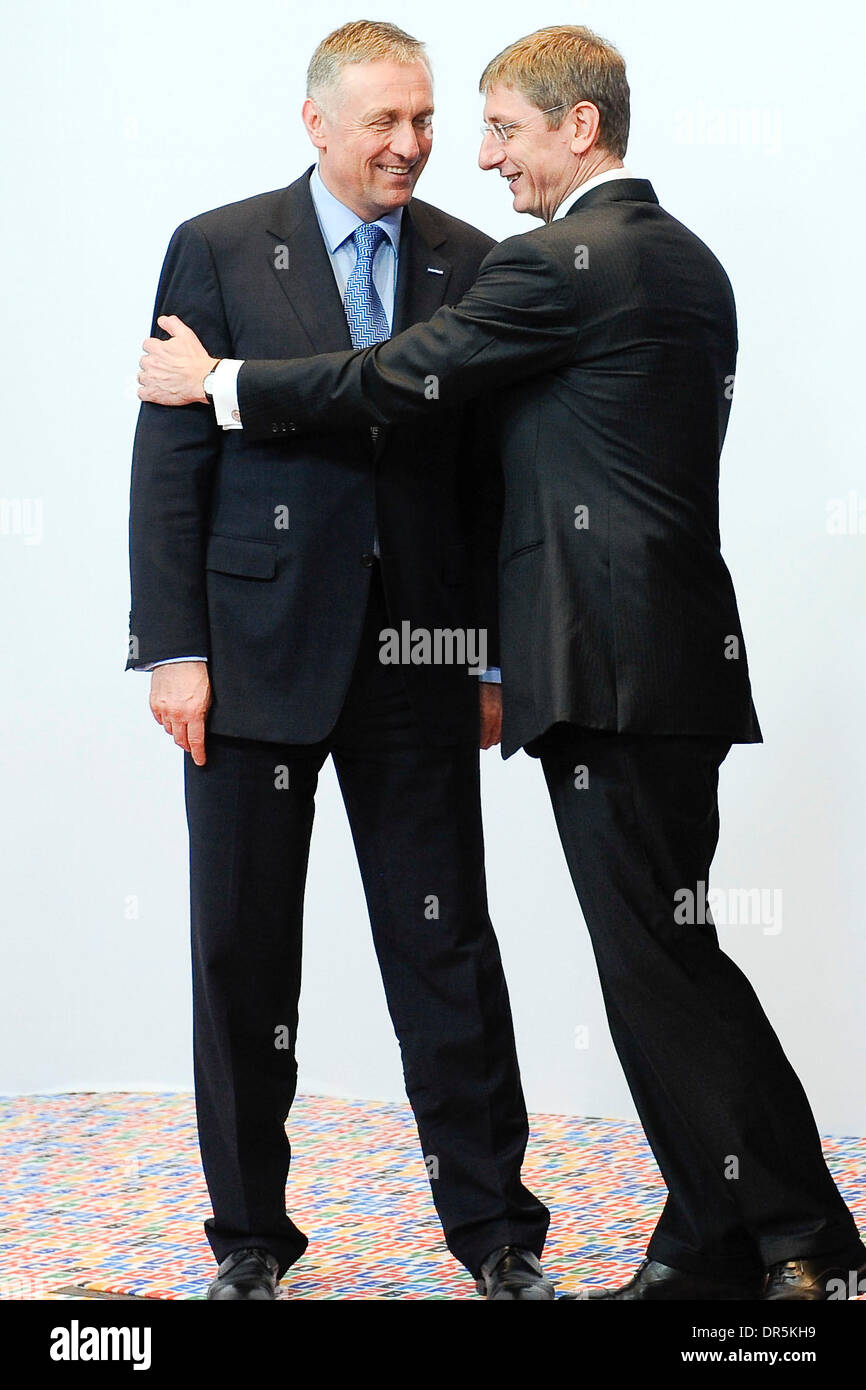 Mar 19, 2009 - Brussels, Belgium - Czech Prime Minister MIREK TOPOLANEK (left) and Hungarian Prime Minister FERENC GYURCSANY (right) prior to the European Union Summit. (Credit Image: © Wiktor Dabkowski/ZUMA Press) Stock Photo