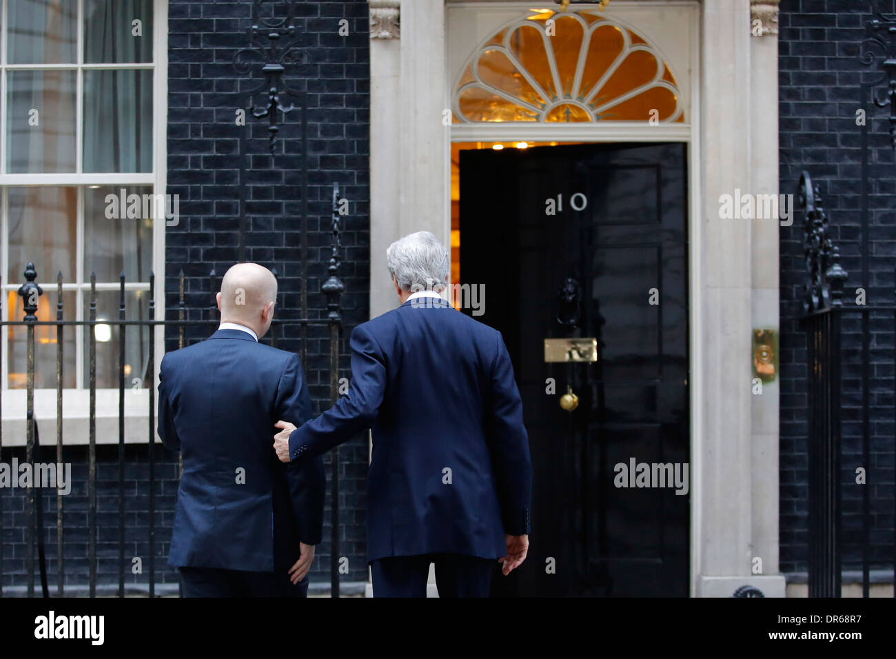 US Secretary of State John Kerry (L) and his British counterpart William Hague (R) outside number 10 Downing Street Stock Photo